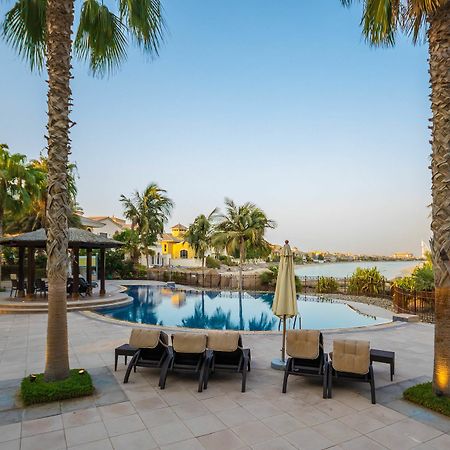 Yanjoon Holiday Homes - Palm Jumeirah Frond A Villas Dubai Esterno foto