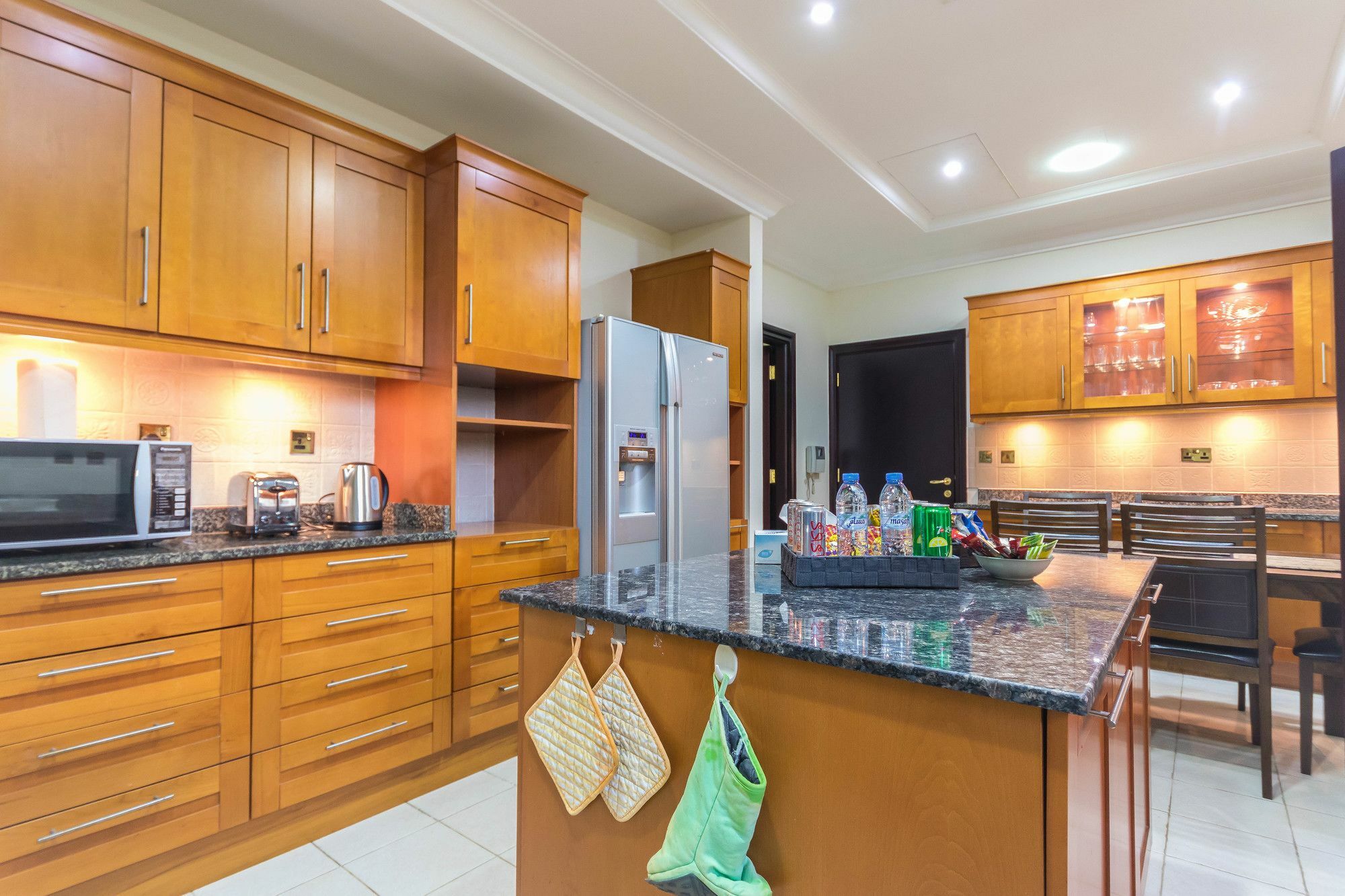 Yanjoon Holiday Homes - Palm Jumeirah Frond A Villas Dubai Esterno foto