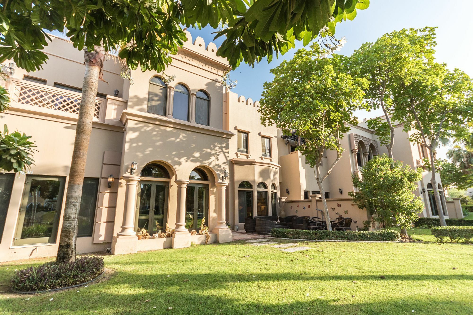 Yanjoon Holiday Homes - Palm Jumeirah Frond A Villas Dubai Esterno foto